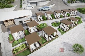 014 2035 352 Trogir Luxury apartment with garden in the first row to the sea for sale