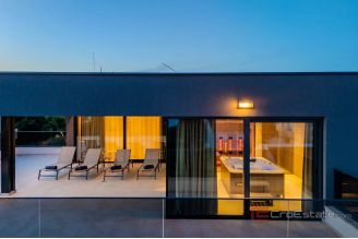 020 2043 208 Zadar Villa with pool and an open sea view for sale