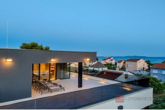 020 2043 208 Zadar Villa with pool and an open sea view for sale