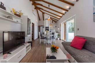 012 5492 30 Rogoznica Detached house with pool for sale