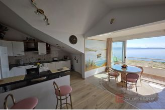 007 2061 05 Split Znjan Two bedroom apartment with panoramic sea view for sale