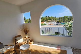 012 2061 06 Solta modern villa in the heart of a dalmatian village for sale