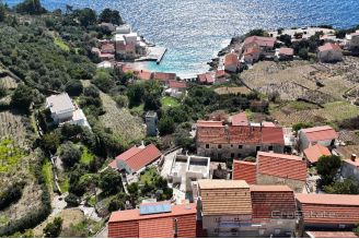 016 2052 122 Peljesac stone house with sea view for sale