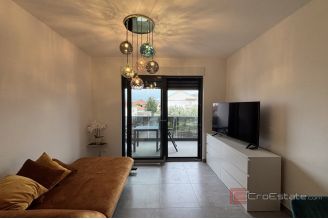 014 2035 359 Trogir Modern two bedroom apartment near the city center for rent