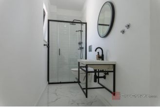 011 2044 84 Marina villa with heated pool and sea view for sale