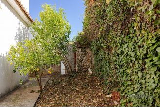 018 2057 27 Ciovo vacation house first row to the sea for sale