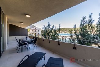012 2052 121 Korcula apartment first row to the sea for sale