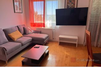 001 2016 703 Kastela Three bedroom apartment near the sea for rent