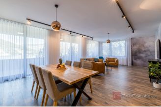 013 2052 123 Korcula apartment first row to the sea for sale