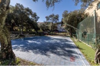 013 2052 123 Korcula apartment first row to the sea for sale