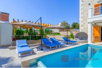 019 2021 29 rogoznica stone villa with sea view for sale