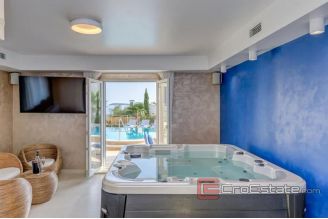 019 2021 29 rogoznica stone villa with sea view for sale