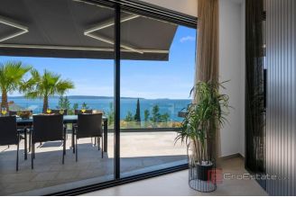 020 2035 364 Ciovo Luxury villa with pool and an open sea view for sale