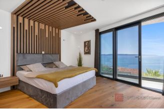 020 2035 364 Ciovo Luxury villa with pool and an open sea view for sale