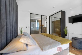 020 2035 364 Ciovo Luxury villa with pool and an open sea view for sale