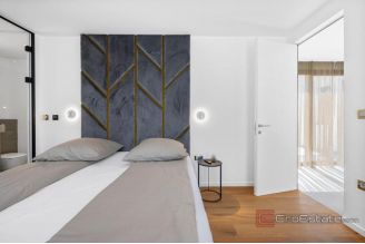 020 2035 364 Ciovo Luxury villa with pool and an open sea view for sale