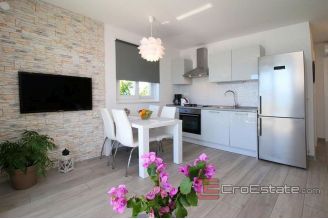 015 2021_28 house first row to the sea for sale Rogoznica