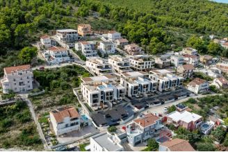 020 2035 366d Ciovo one bedroom apartment with loggia for sale