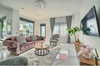 011 2057 29Split area luxury villa with pool and sea view for sale