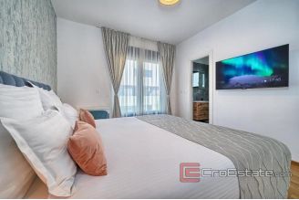 011 2057 29Split area luxury villa with pool and sea view for sale