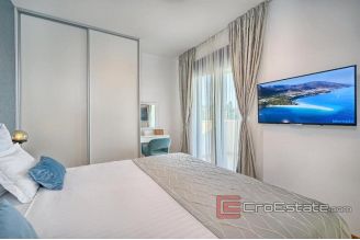 011 2057 29Split area luxury villa with pool and sea view for sale