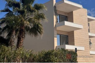 008 5495 30 Pag Modern three bedroom apartment in the first row to the sea for sale