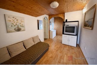 001 2060 08 Split Manus Three bedroom apartment for sale