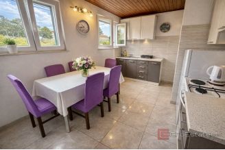 006 2060 08 Split Manus Three bedroom apartment for sale