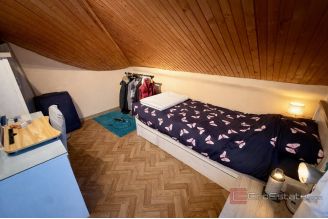 006 2060 08 Split Manus Three bedroom apartment for sale