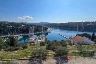 001 2013 256 Brac Two bedroom apartment in the first row to the sa for sale