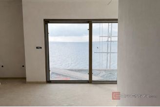 008 5500 30 Pag three bedroom apartment with sea view for sale