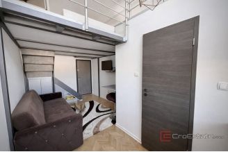 006 2060 09 Split Mejasi modern functional space with gallery for rent
