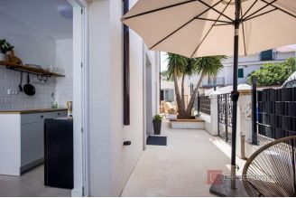 020 2060 10 Trogir Modern apartment house with six units for sale