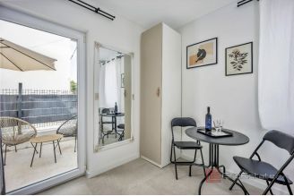 020 2060 10 Trogir Modern apartment house with six units for sale