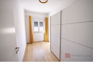 020 2060 11 Split Area Family house with yard and two seperate apartments for sale