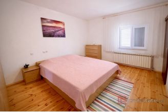 020 2060 11 Split Area Family house with yard and two seperate apartments for sale