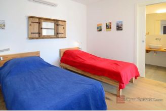 019 2035 371 Trogir Modern two bedroom apartment with a sea view for sale