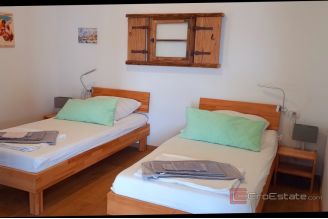 018 2035 370 Trogir modern two bedroom apartment with pool and sea view for sale