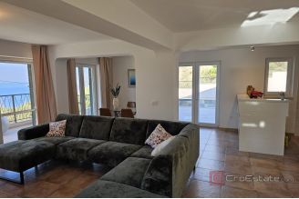 010 5506 30 Split area House with pool and a sea view for sale