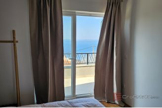 010 5506 30 Split area House with pool and a sea view for sale