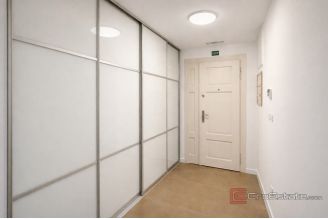 009 2056 09 Split centre charming apartment with investment potential for sale