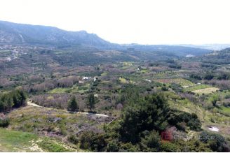 004 2016 705 klis spacious building plot with open view for sale