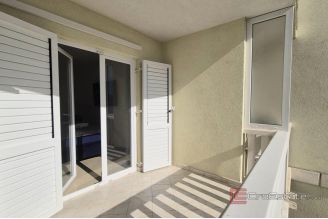 008 2047 128 Omis Two story apartment with parking for sale