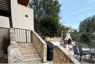 012 5508 30 Brac One bedroom apartment with garden for sale