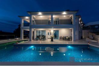 016 2044 86 Rogoznica luxury villa with pool for sale