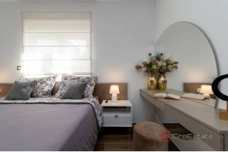 016 2044 86 Rogoznica luxury villa with pool for sale