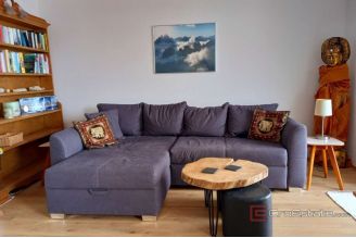 010 2035 373 Trogir Modern semi detached house with pool and a sea view for sale