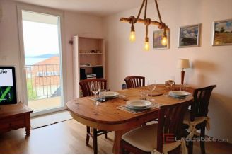 010 2035 373 Trogir Modern semi detached house with pool and a sea view for sale