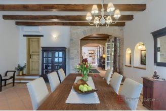 019 1024 48 Pazin Modern villa with pool for sale