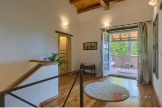 019 1024 48 Pazin Modern villa with pool for sale